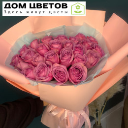 Букет из 25 розовых роз 50 см