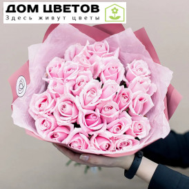Букет из 25 нежно-розовых роз Пинк 40 см (Россия)